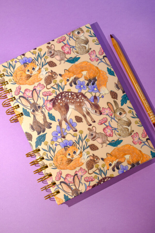 LIBRETA A5 ANIMALITOS DEL BOSQUE CREMA - Imagen 1