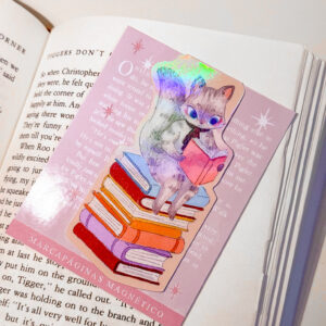 MARCAPAGINAS MAGENTICO GATITA SOBRE  LIBROS - Imagen 3