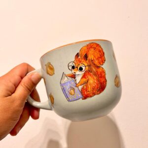 TAZA ARDILLA LECTORA