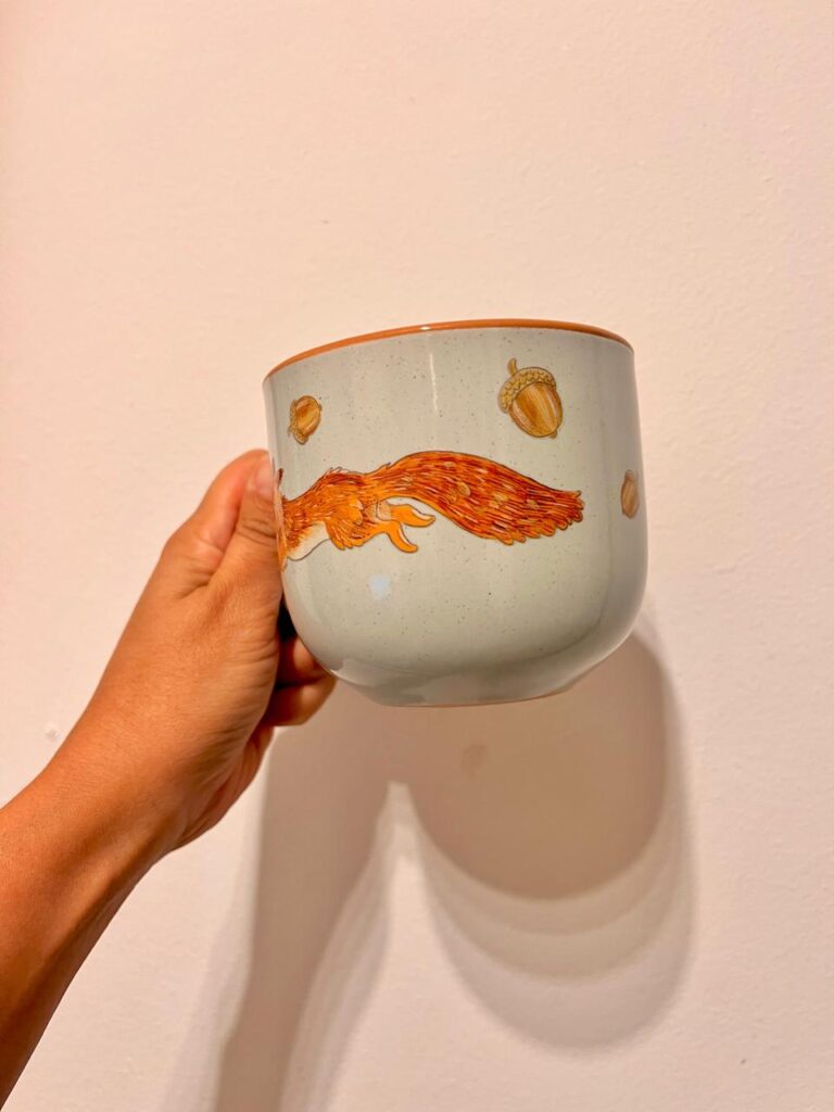 TAZA ARDILLA CORRIENDO