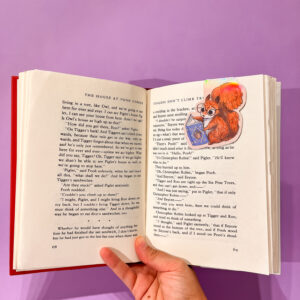 MARCAPAGINAS MAGENTICO ARDILLITA LECTORA - Imagen 2