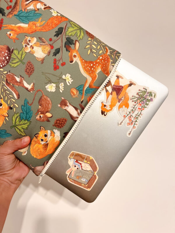 FUNDA ILUSTRADA ANIMALES DEL BOSQUE VERDE
