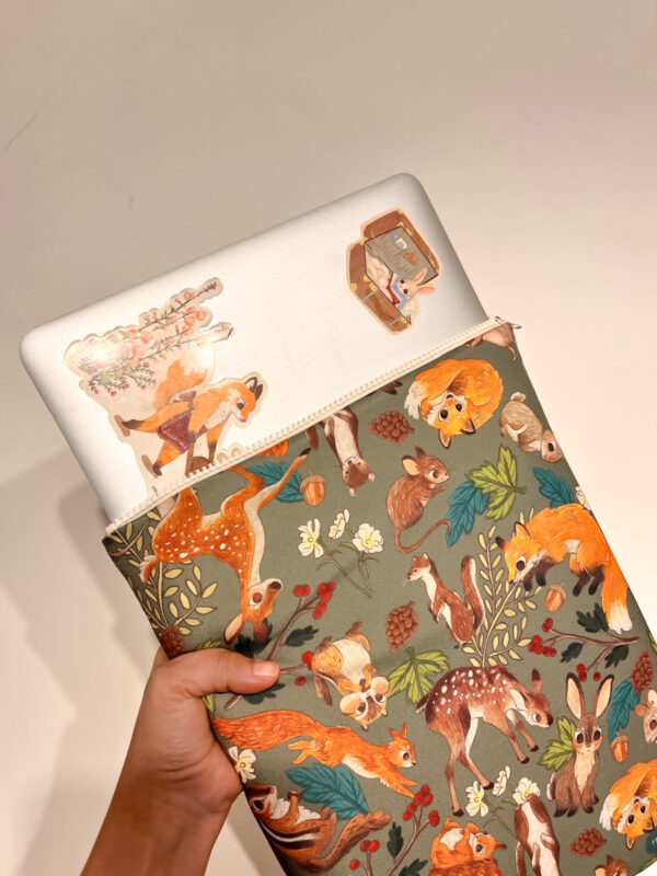 FUNDA ILUSTRADA ANIMALES DEL BOSQUE VERDE