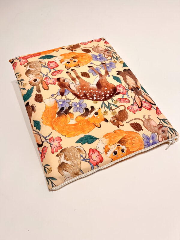 FUNDA ILUSTRADA ANIMALES DEL BOSQUE CREMA