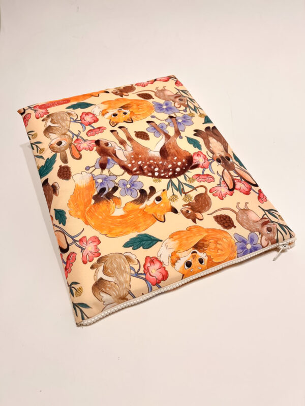 FUNDA ILUSTRADA ANIMALES DEL BOSQUE CREMA
