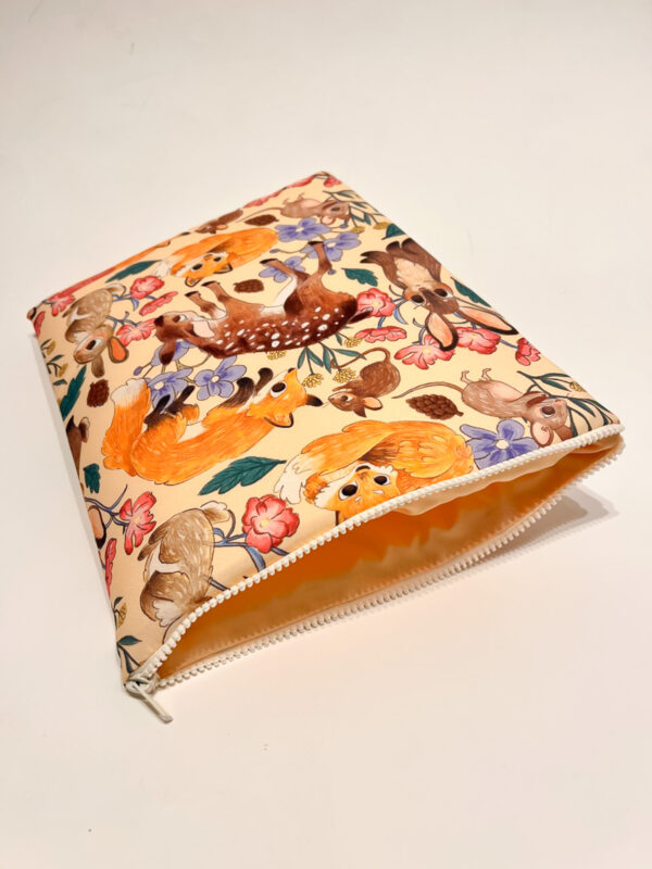 FUNDA ILUSTRADA ANIMALES DEL BOSQUE CREMA