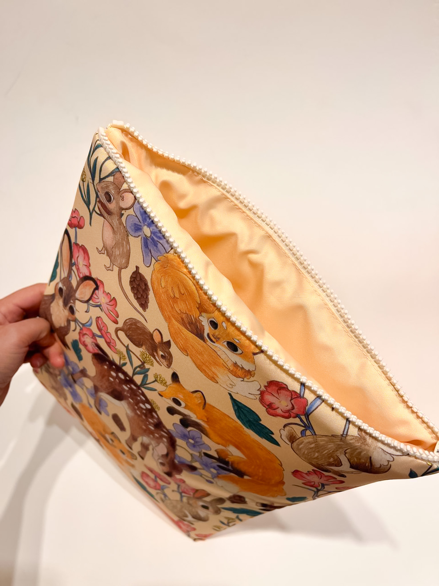 FUNDA ILUSTRADA ANIMALES DEL BOSQUE CREMA - Imagen 4