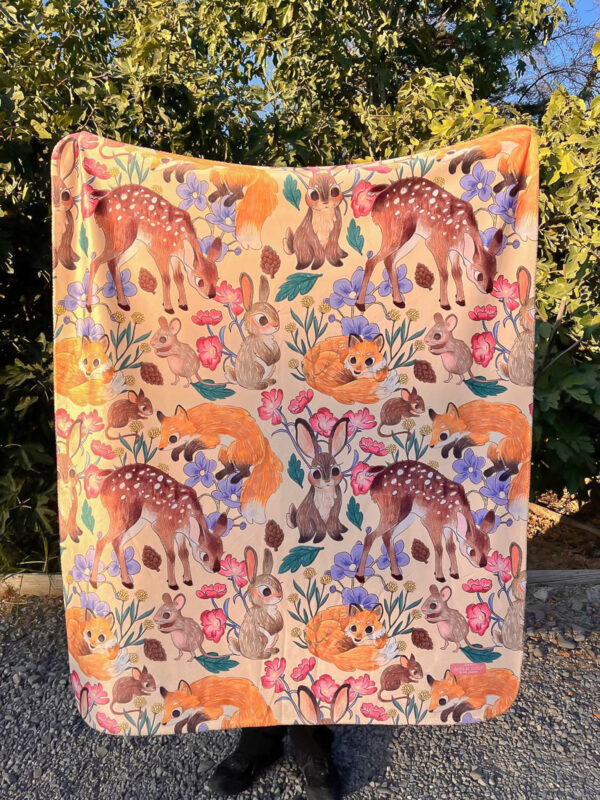 MANTA SHERPA ANIMALITOS DEL BOSQUE CREMA