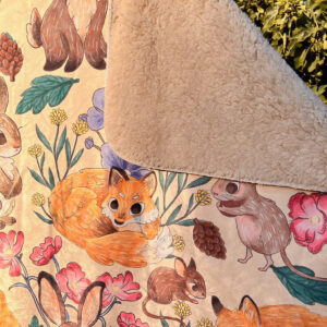 MANTA SHERPA ANIMALITOS DEL BOSQUE CREMA - Imagen 3